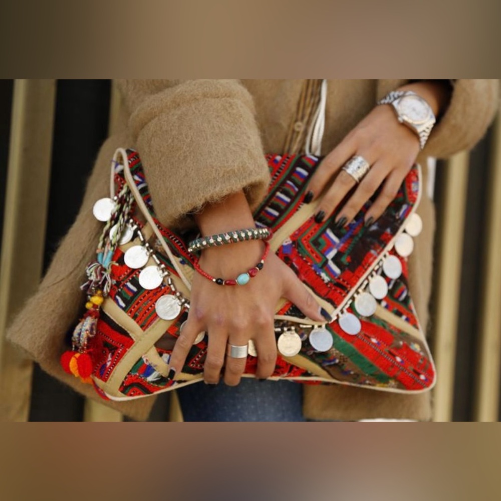 Colorful Embroidered Clutch - Picture 6 of 8